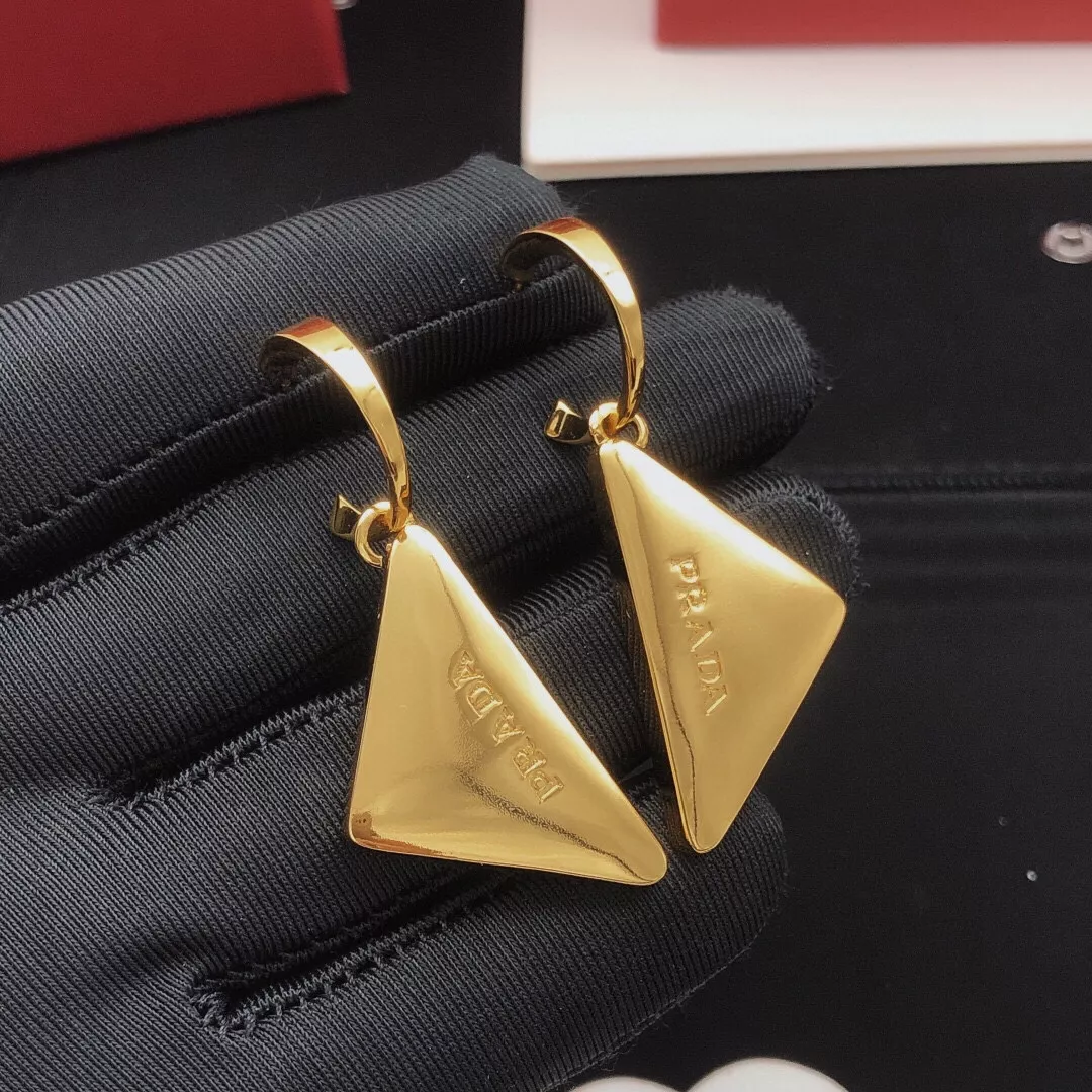 Prada Earrings For Women Flexible 4510