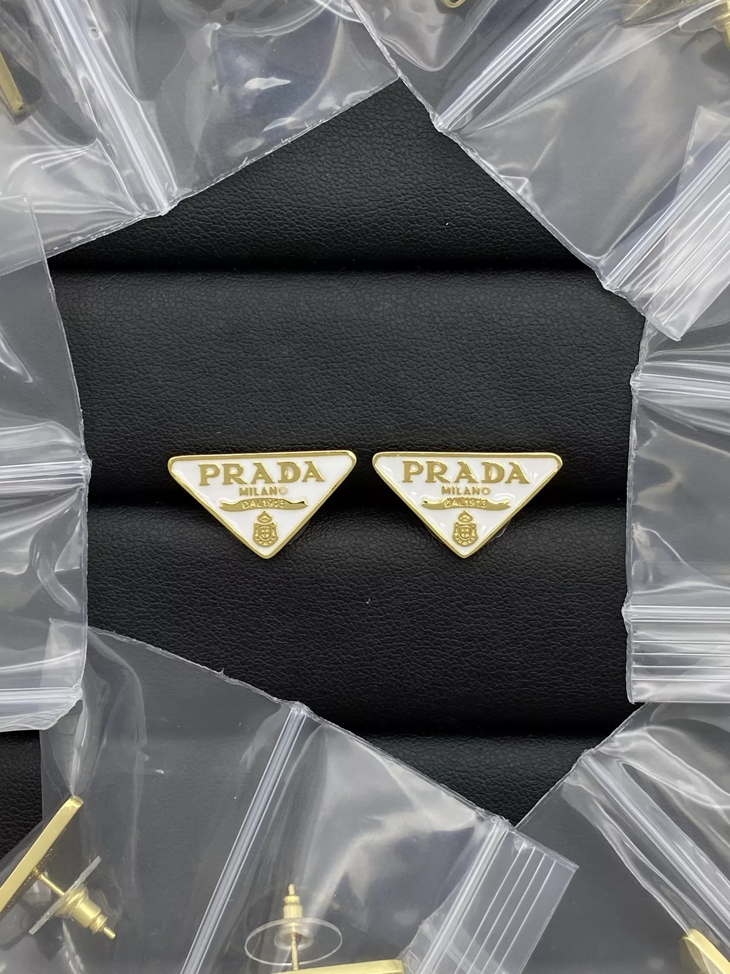Prada Earrings For Women StreetReady 3023