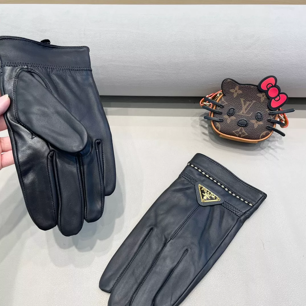 Prada Gloves For Men Breathable 1000