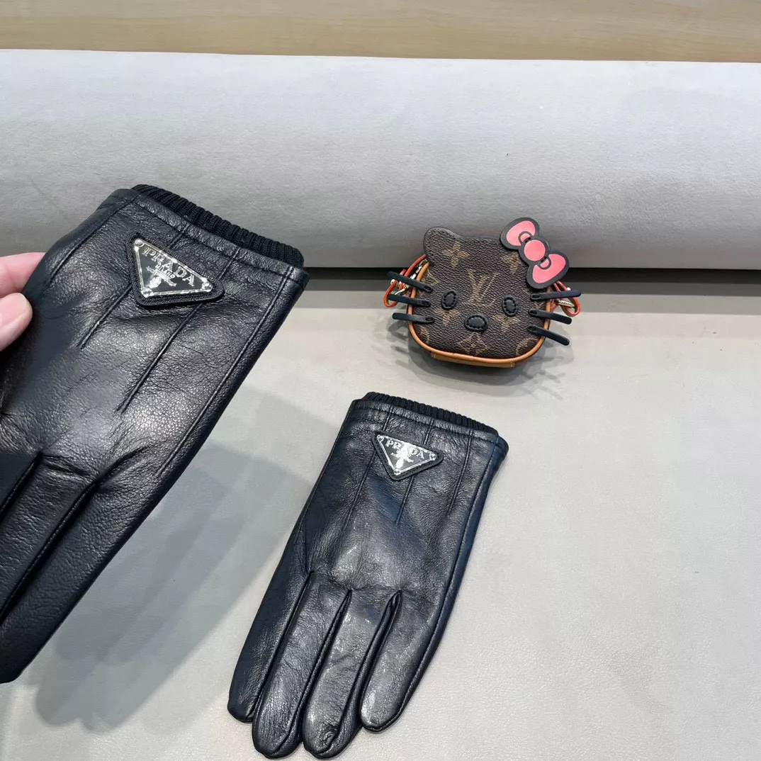 Prada Gloves For Men Sophisticated 3267