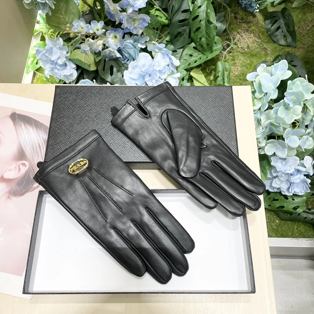Prada Gloves For Women Bold 1818