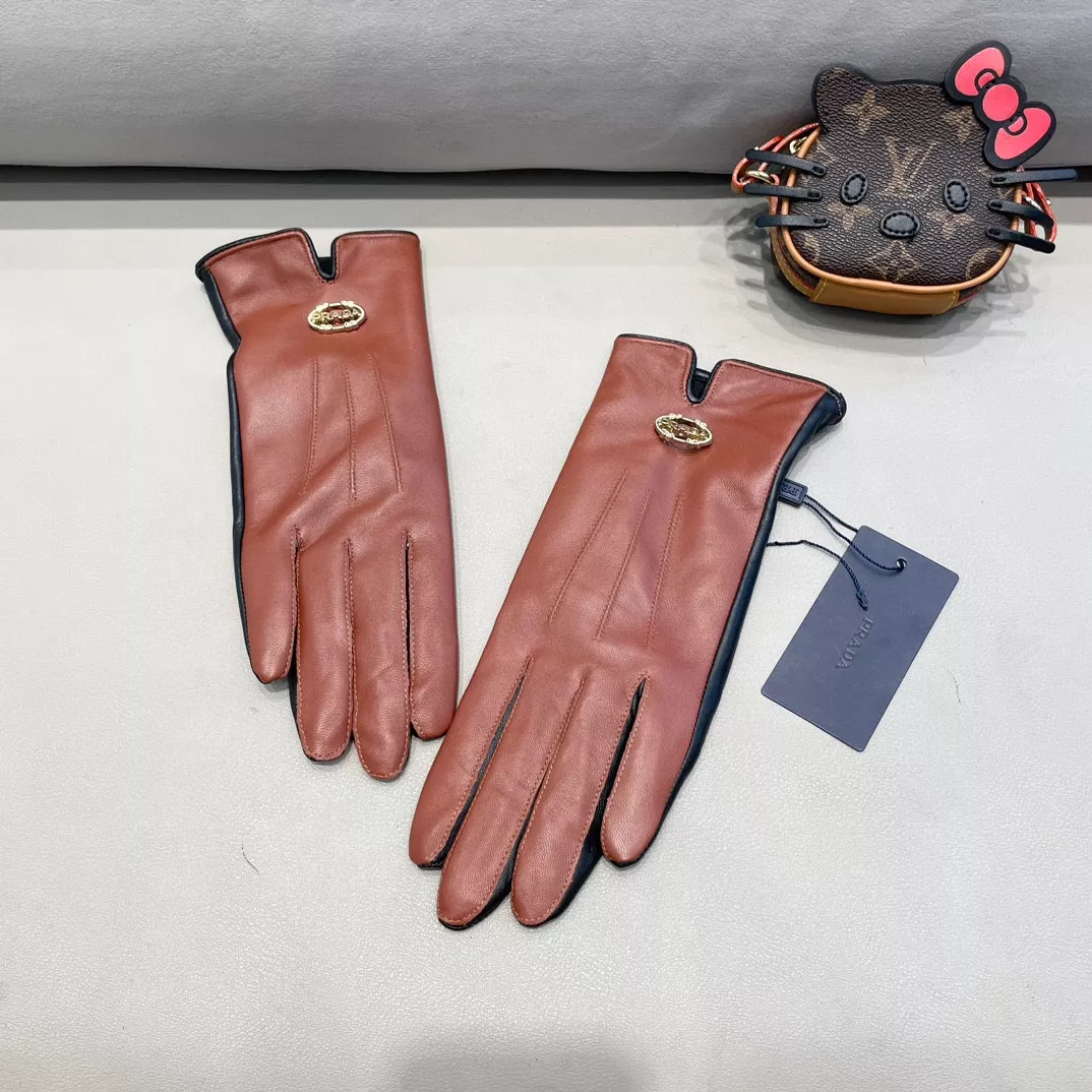 Prada Gloves For Women Durable 3083