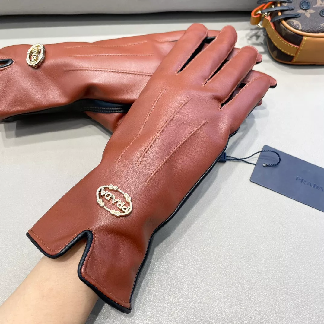 Prada Gloves For Women Durable 3083
