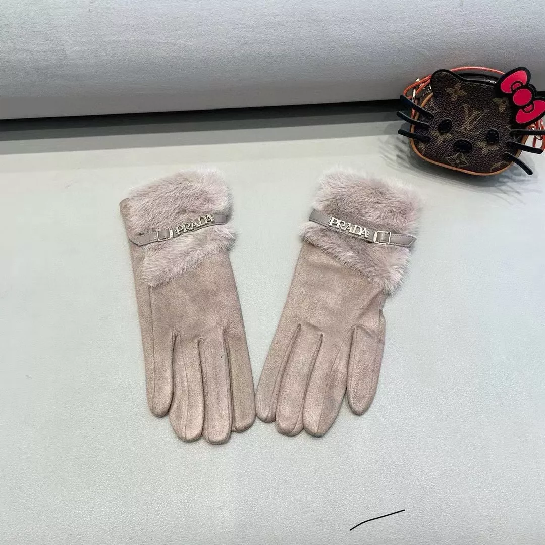 Prada Gloves For Women Durable 4347