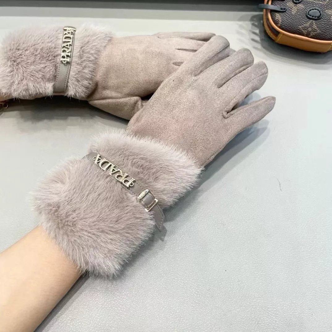 Prada Gloves For Women Durable 4347