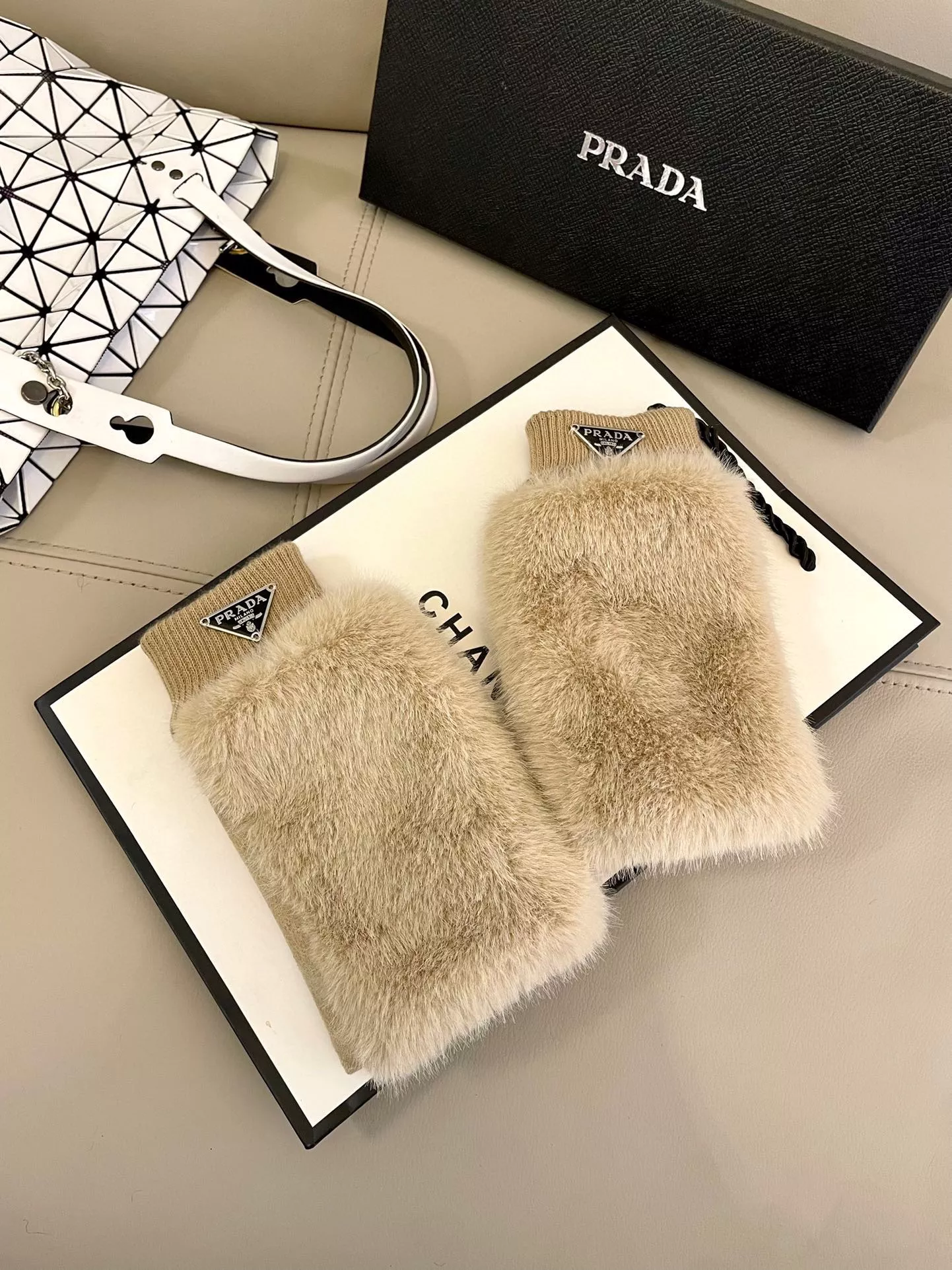 Prada Gloves For Women Fashionable 8452