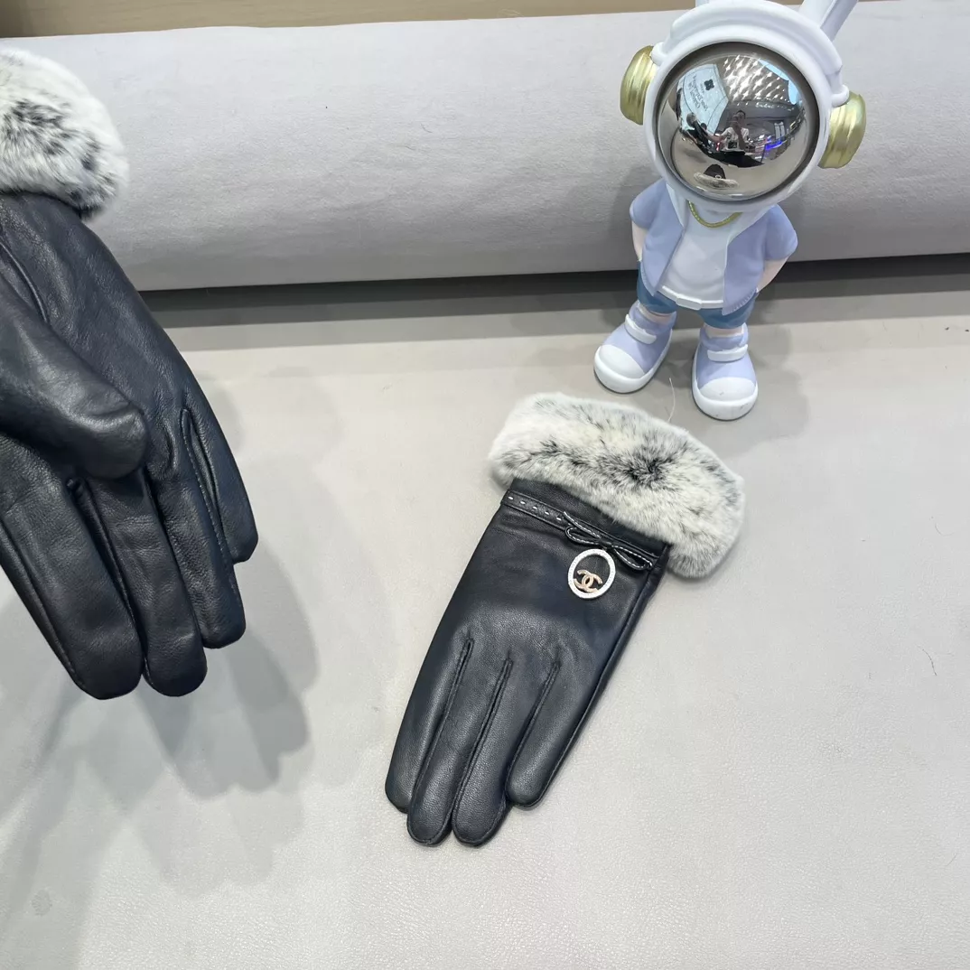 Prada Gloves For Women GoAnywhere 5547