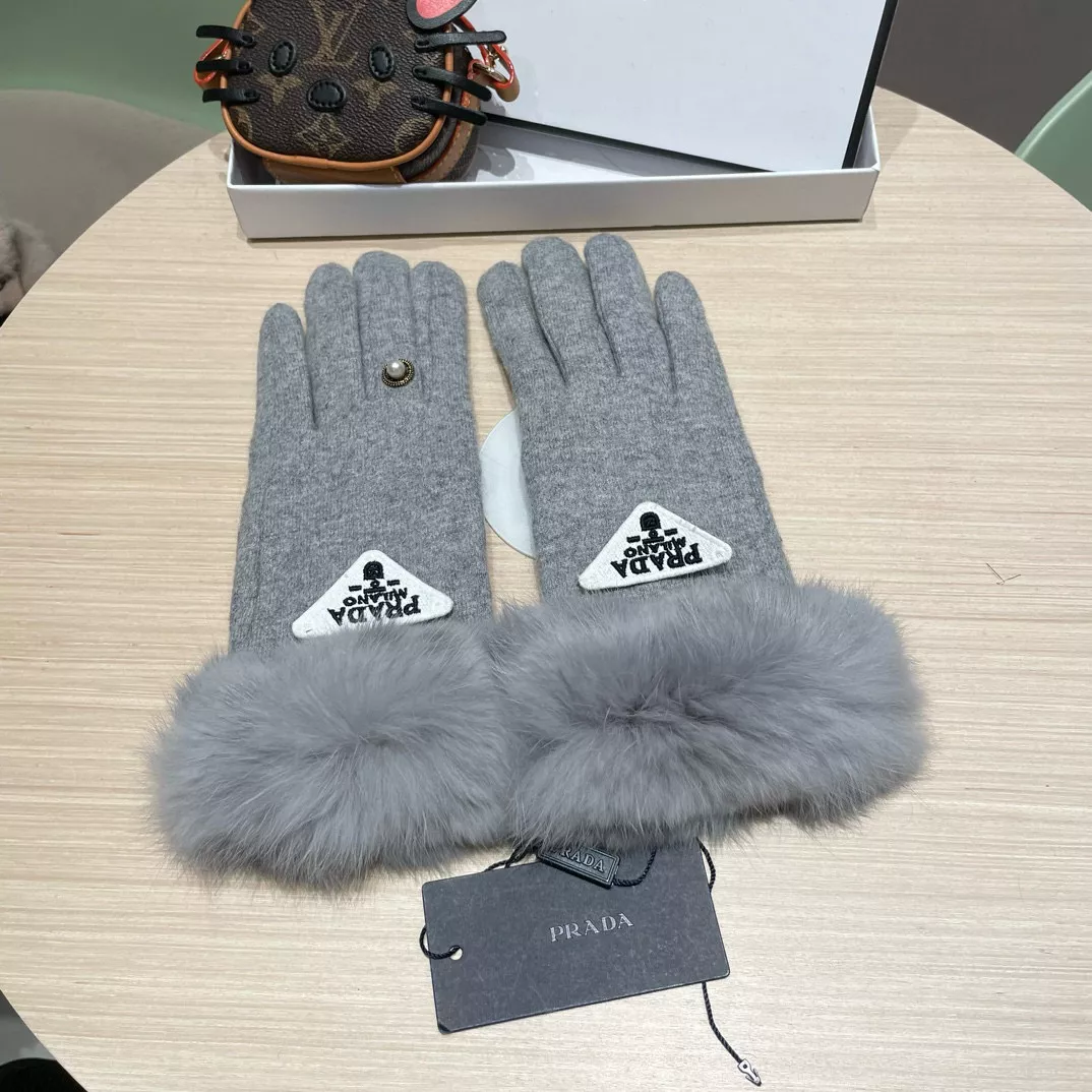 Prada Gloves For Women Modern 2143