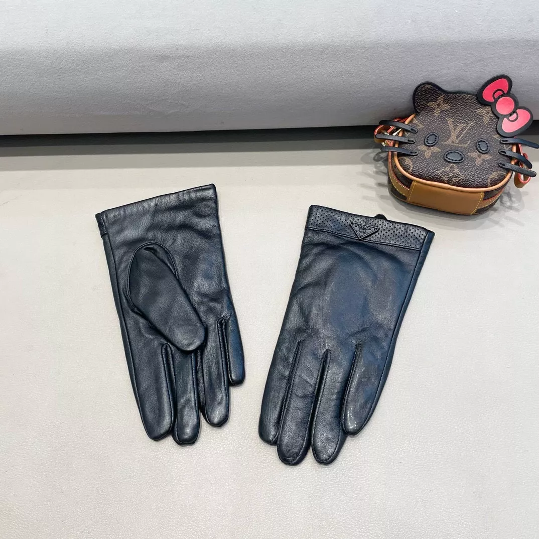 Prada Gloves For Women ModernLook 4263