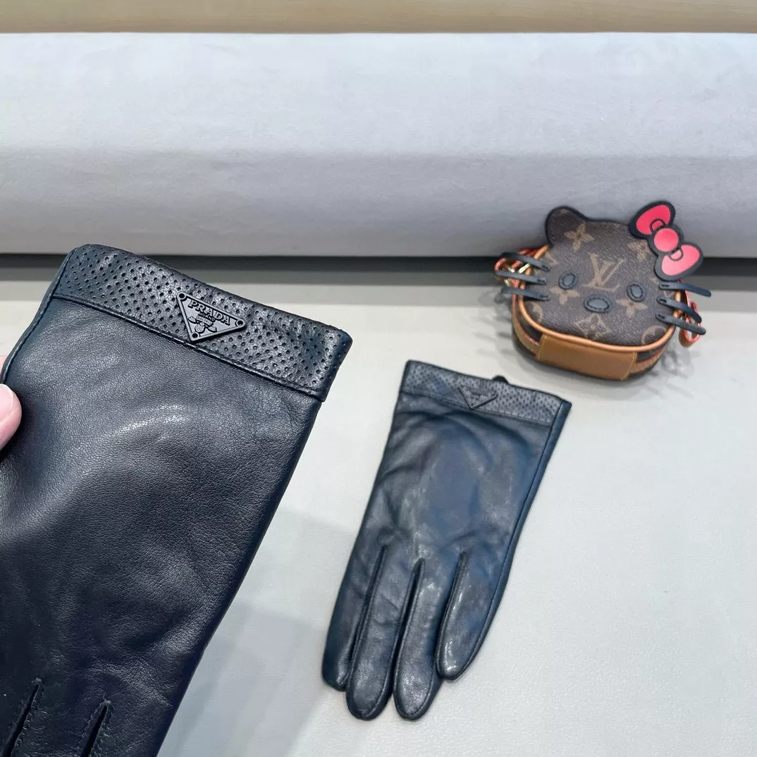 Prada Gloves For Women ModernLook 4263