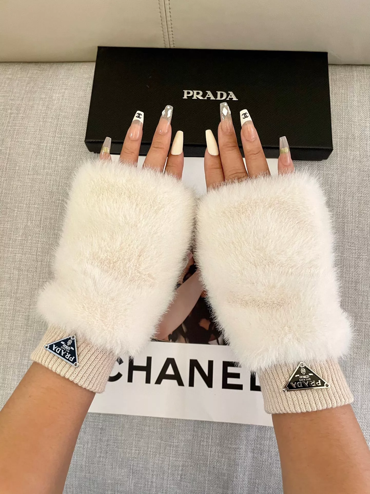 Prada Gloves For Women Refined 1869