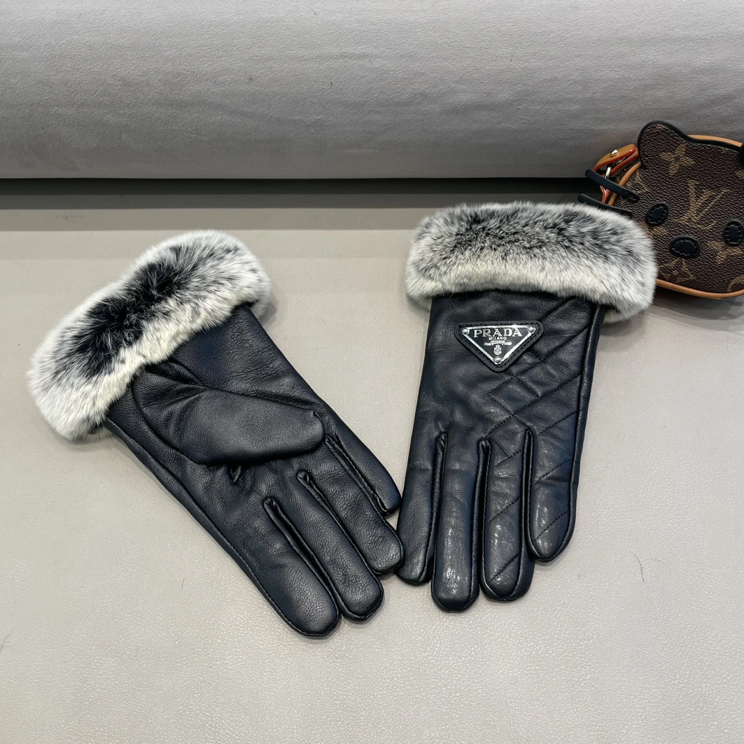 Prada Gloves For Women Stylish 1558