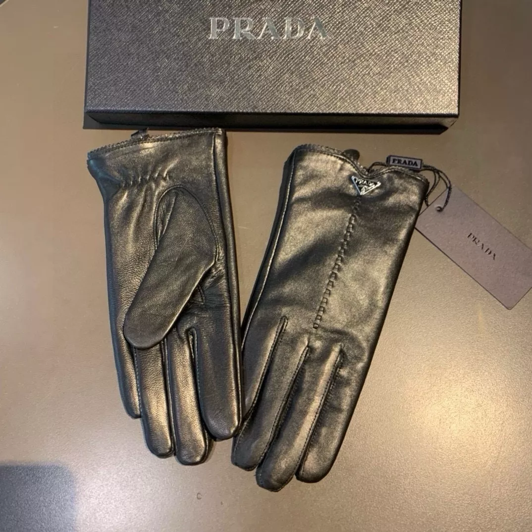 Prada Gloves For Women Stylish 4716