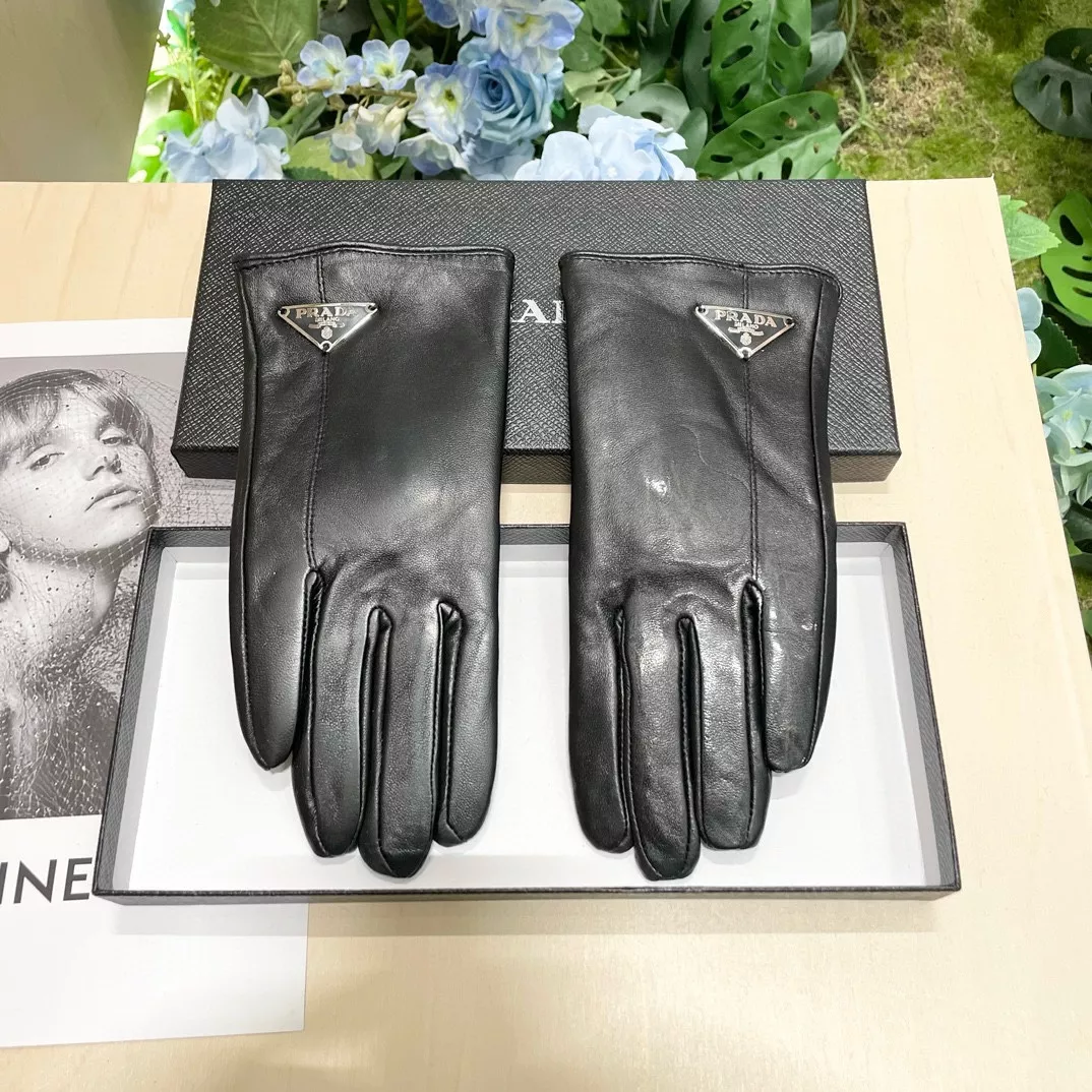 Prada Gloves For Women Vibrant 8593