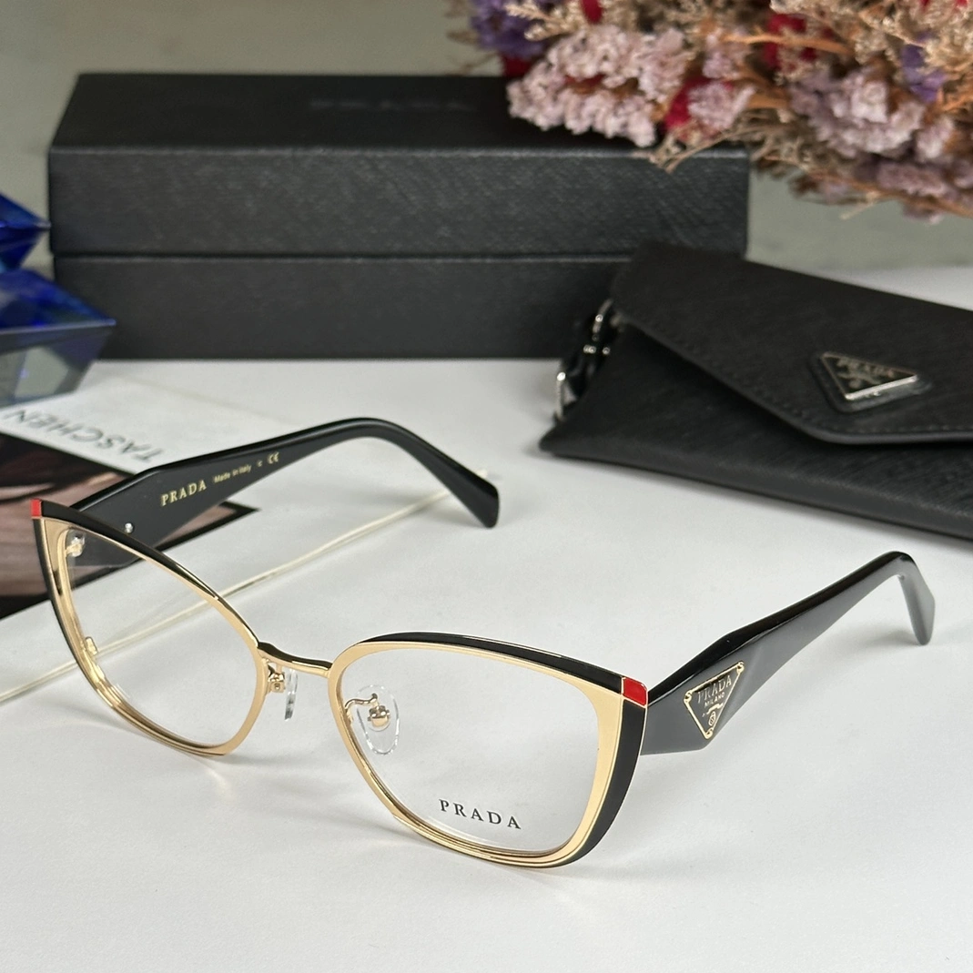 Prada Goggles Stylish 4095