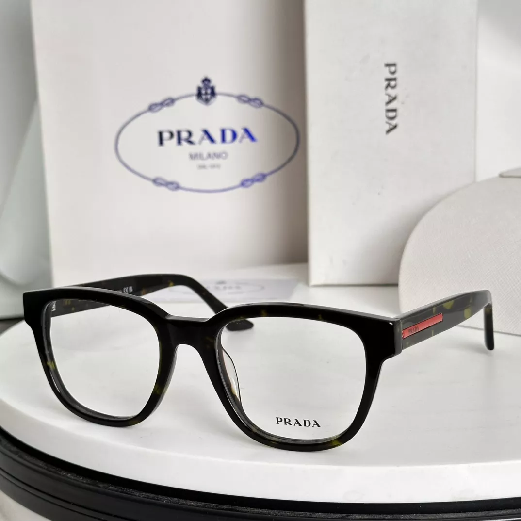Prada Goggles WellDesigned 5997