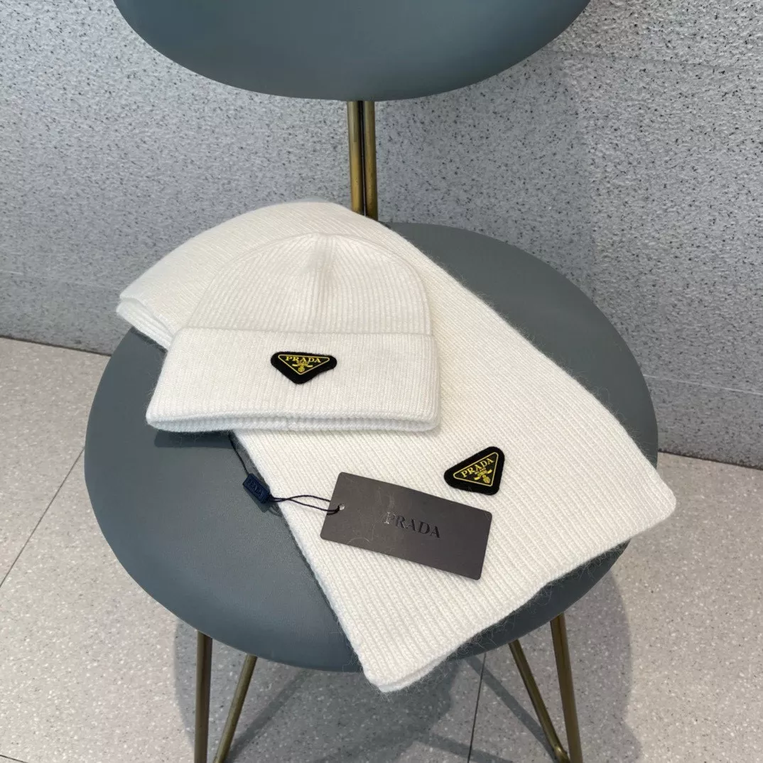 Prada Hat and Scarf Set Comfortable 7697