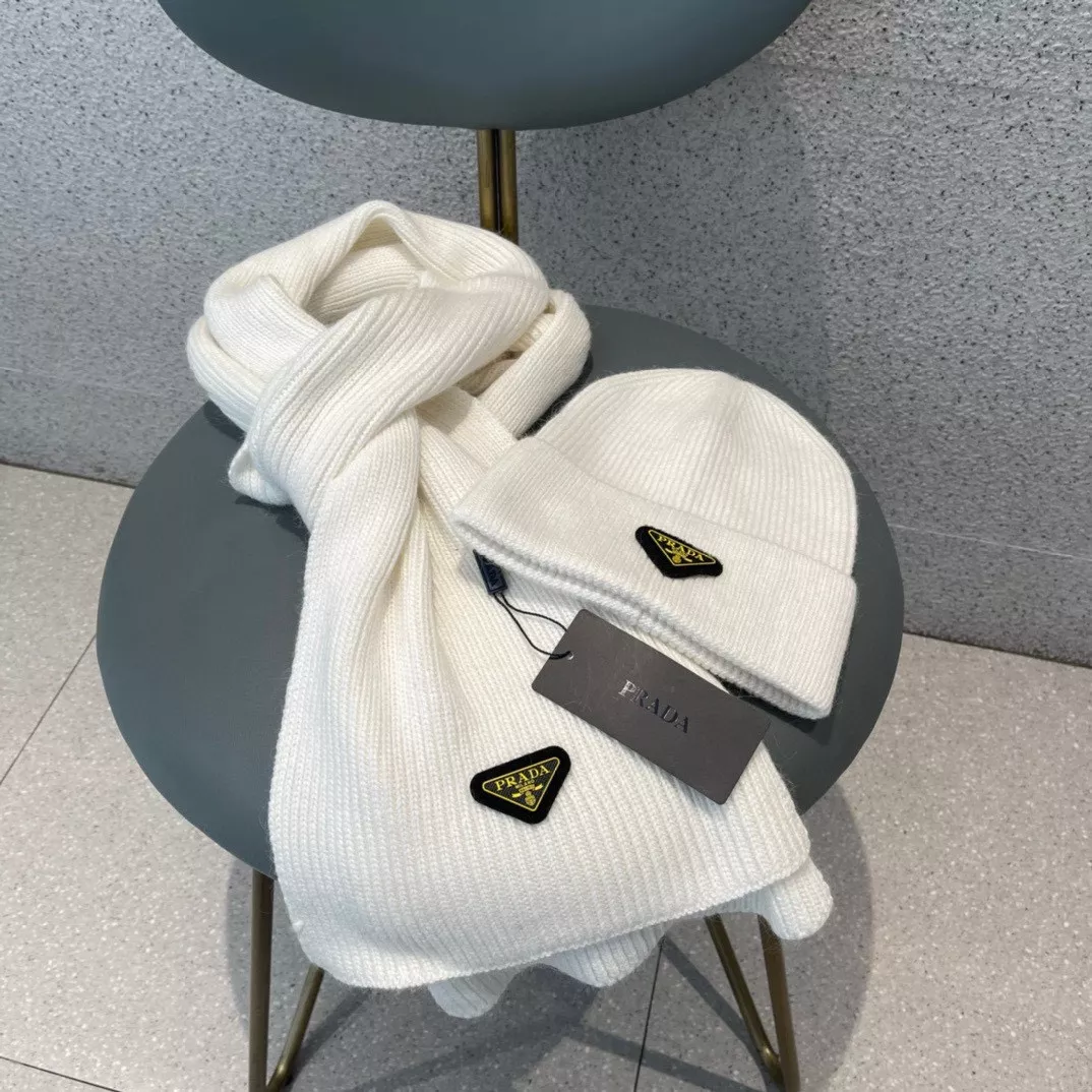 Prada Hat and Scarf Set Comfortable 7697