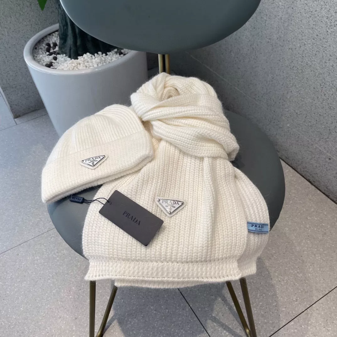 Prada Hat and Scarf Set Durable 8390