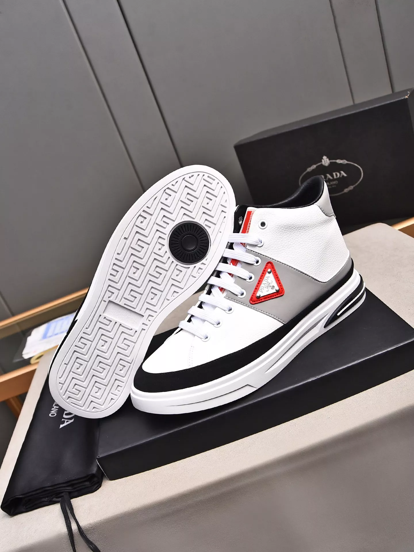 Prada High Top Shoes For Men Durable 7937