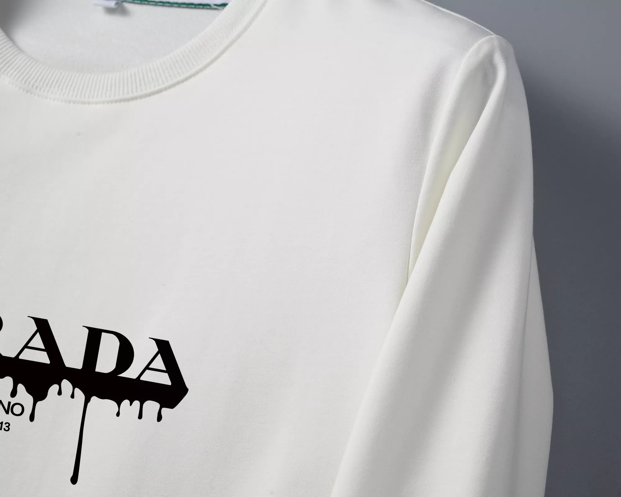Prada Hoodies Long Sleeved For Men Classic 7839