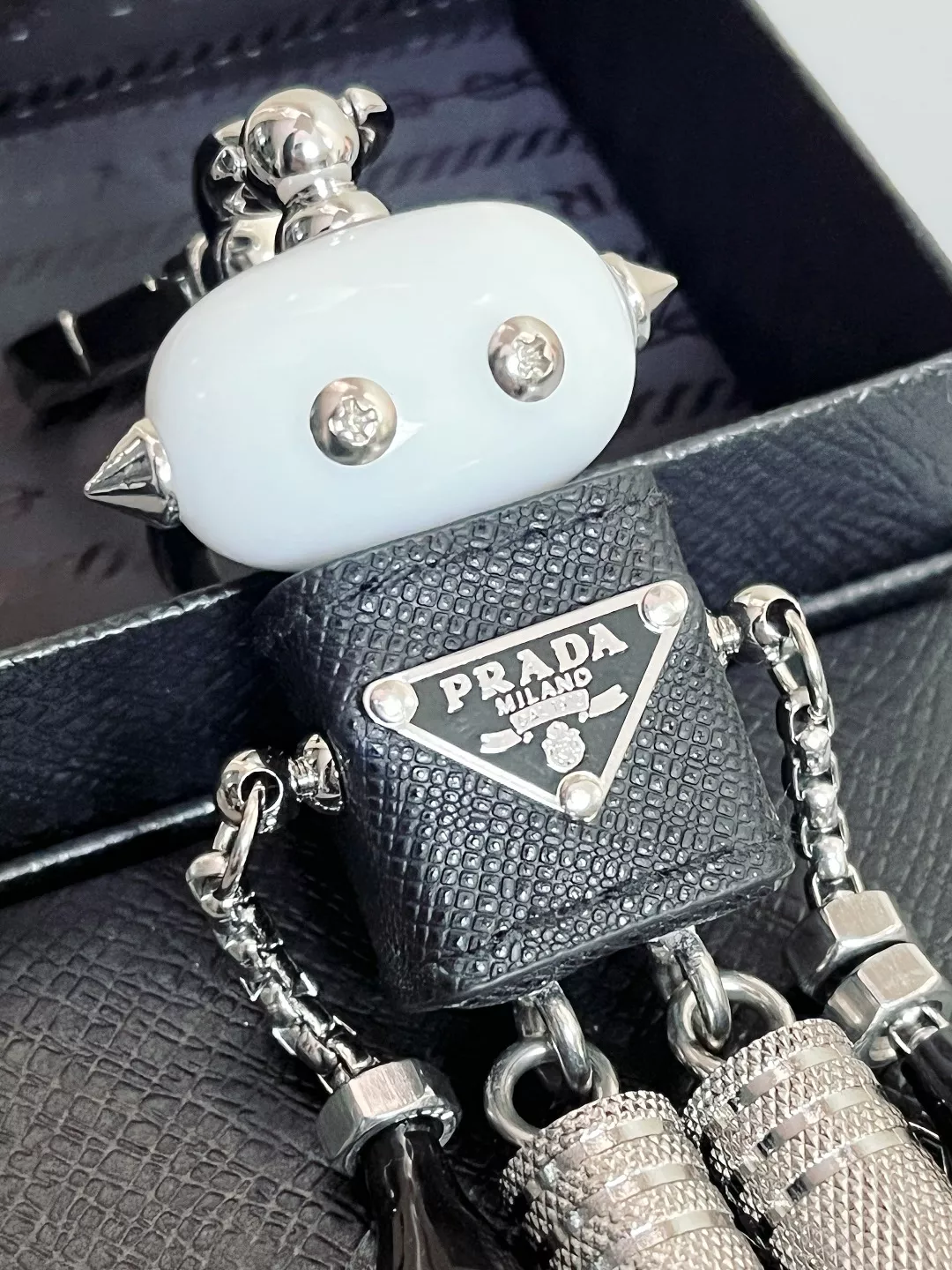 Prada Key Holder And Bag Buckle Bright 9178