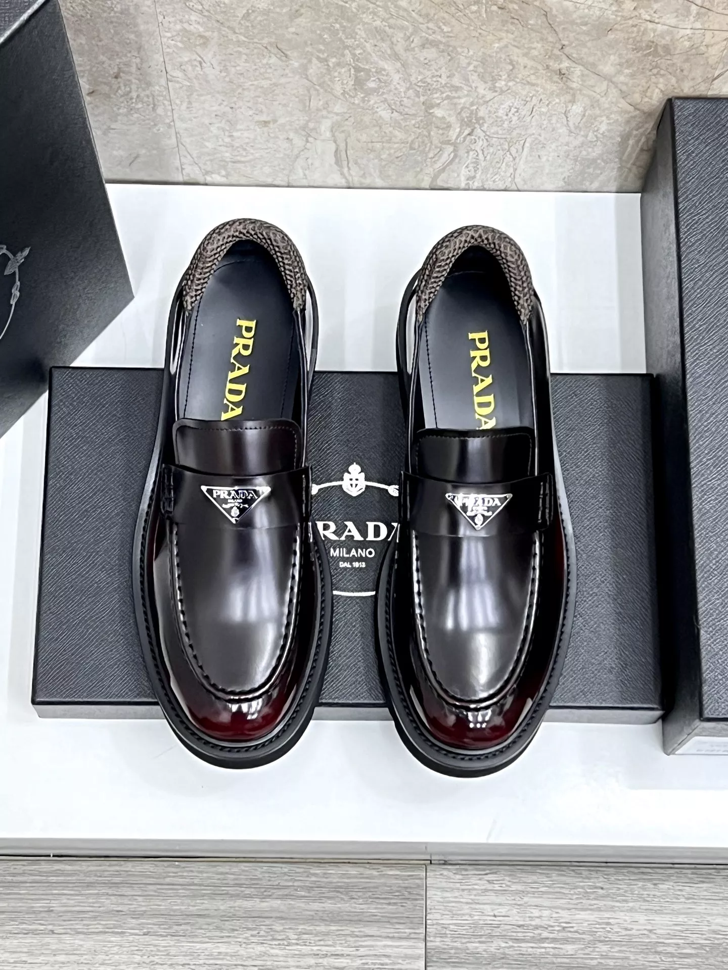 Prada Leather Shoes For Men Affordable 9046