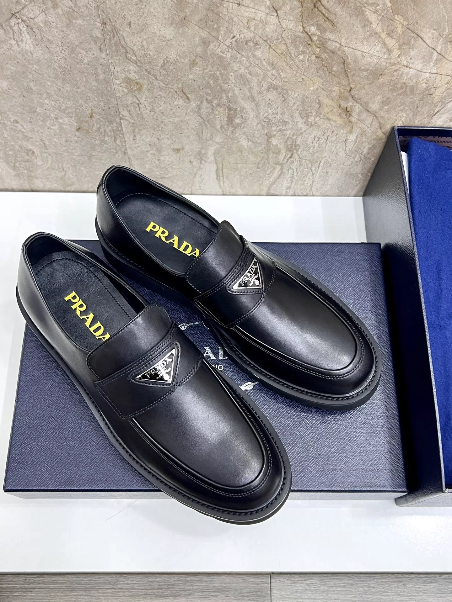 Prada Leather Shoes For Men AllSeason 2690