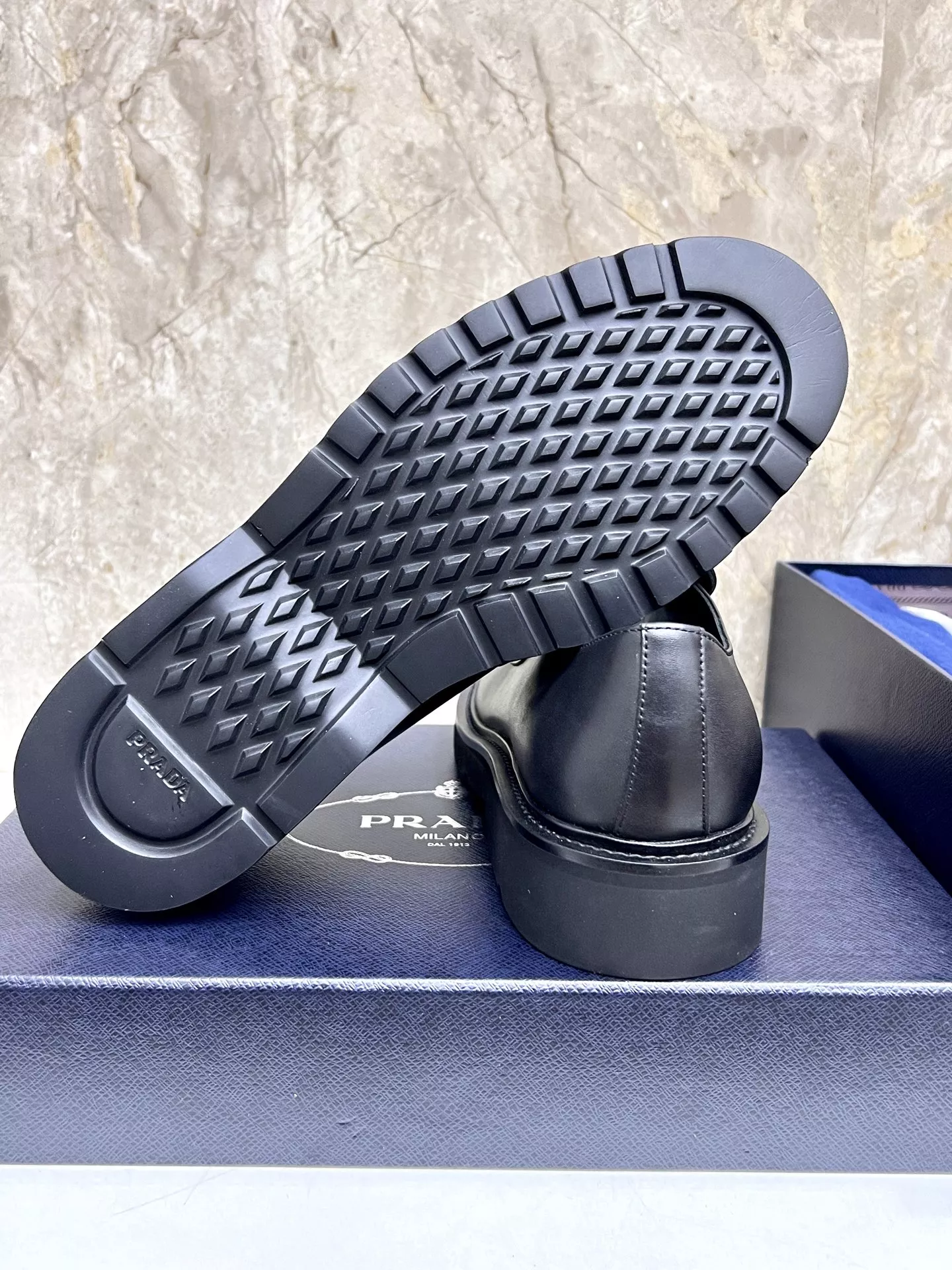Prada Leather Shoes For Men AllSeason 2690
