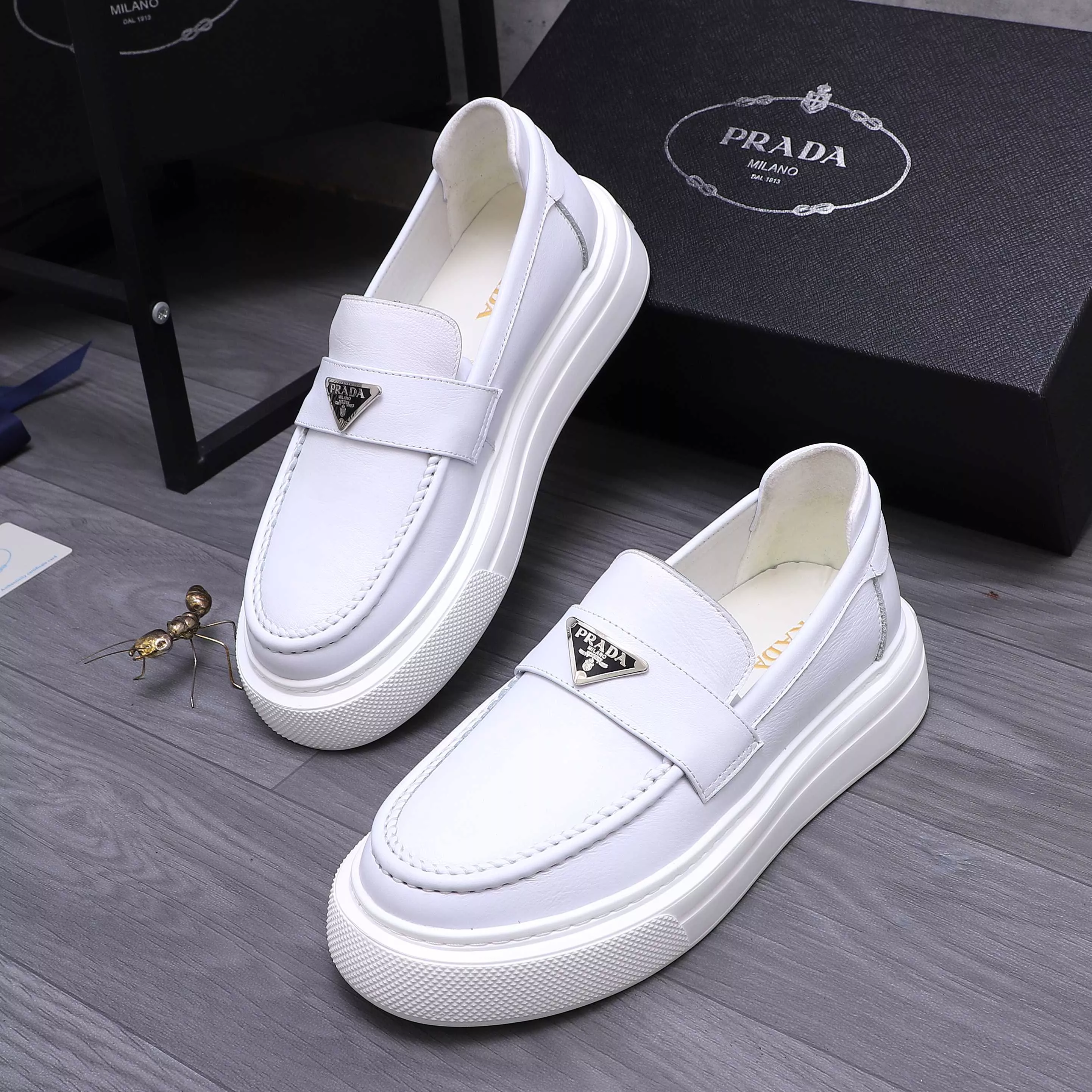 Prada Leather Shoes For Men Bold 8481