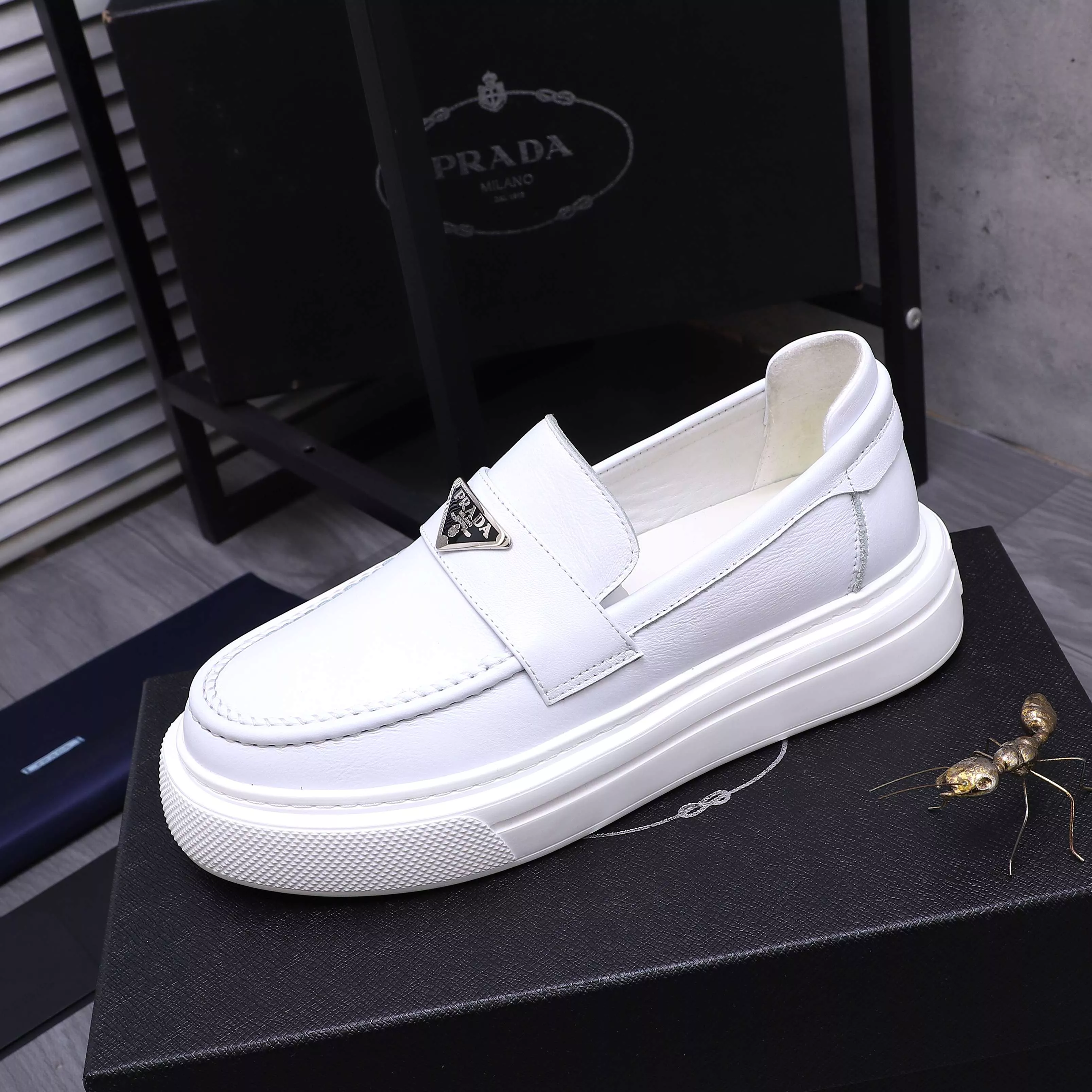 Prada Leather Shoes For Men Bold 8481