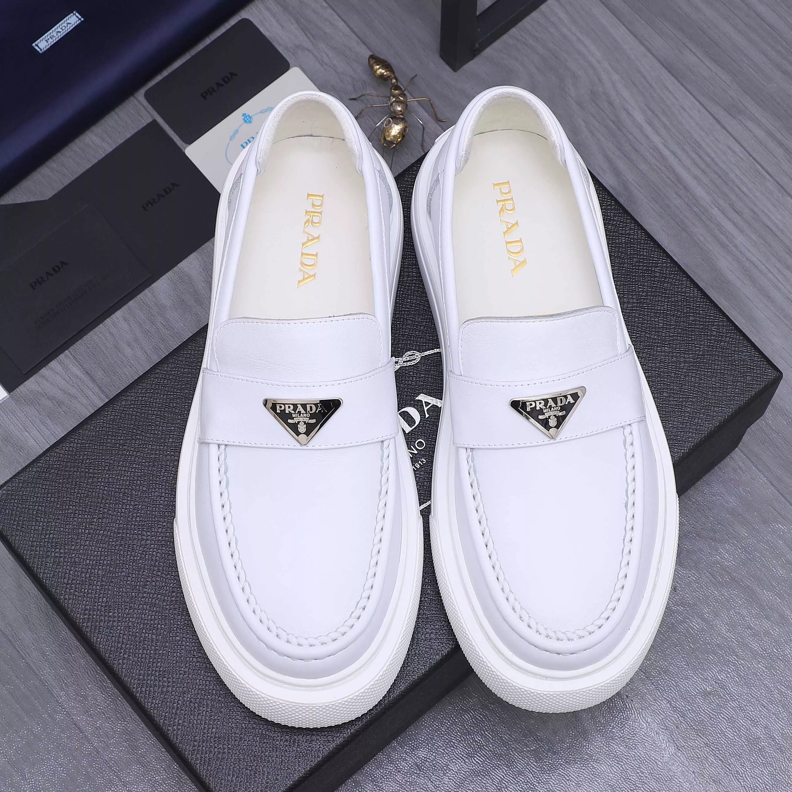 Prada Leather Shoes For Men Bold 8481