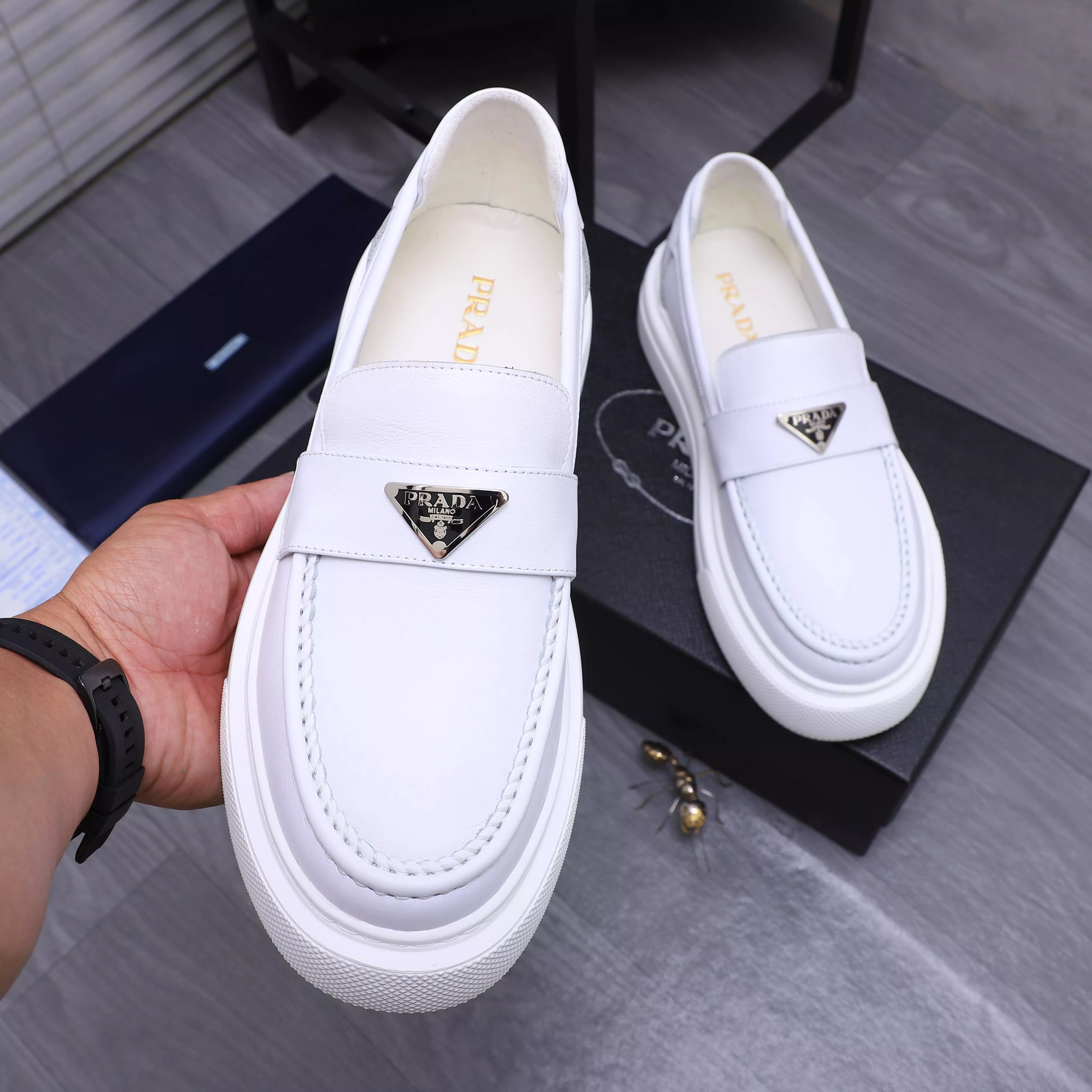 Prada Leather Shoes For Men Bold 8481