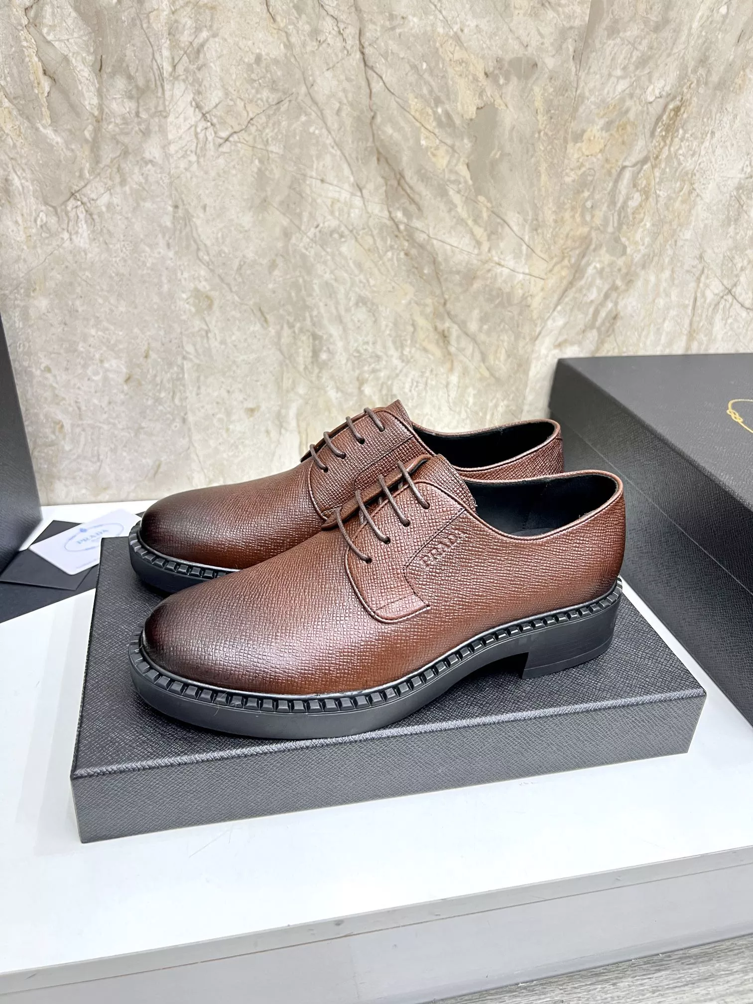 Prada Leather Shoes For Men Compact 2746