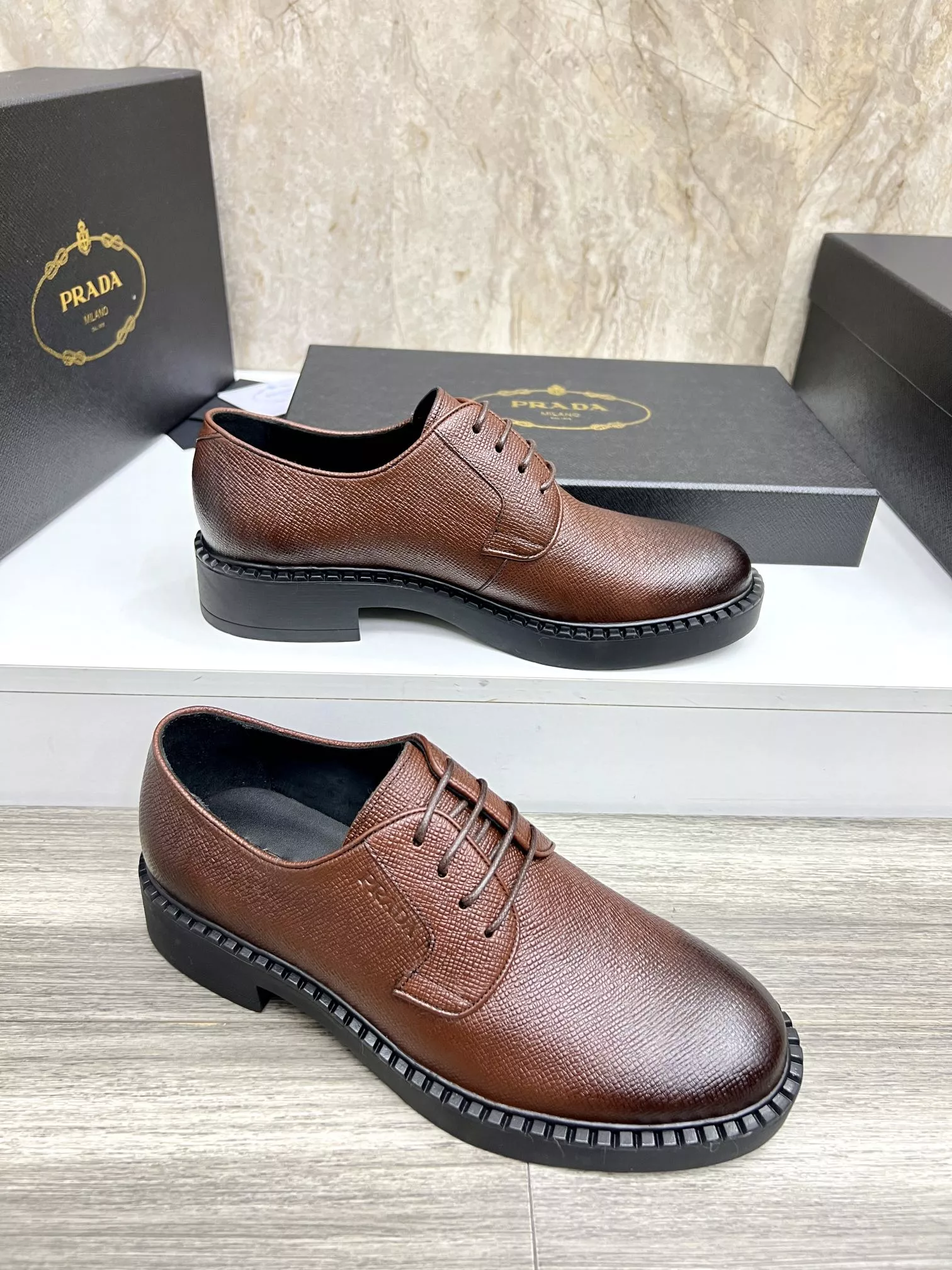 Prada Leather Shoes For Men Compact 2746