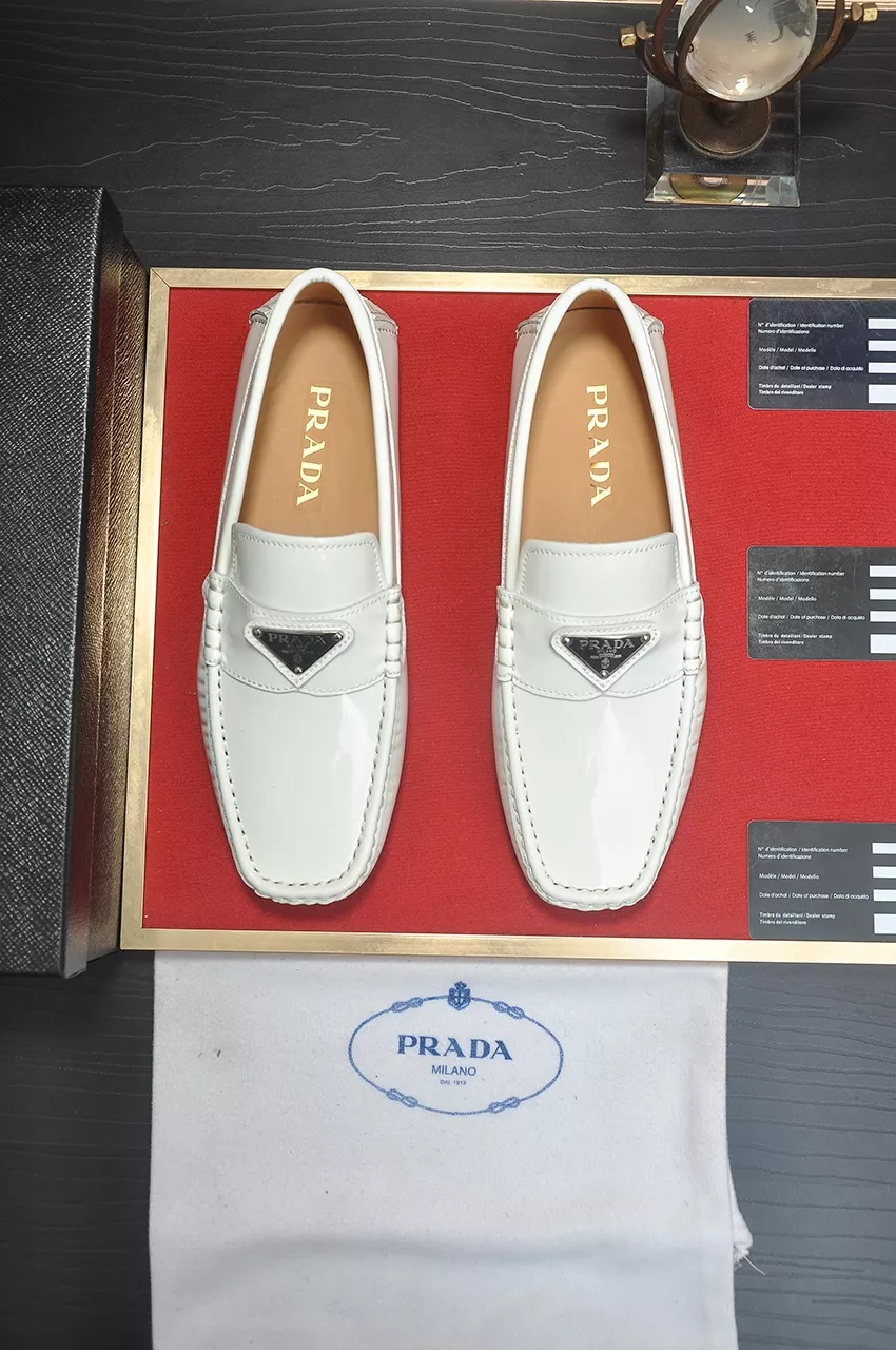 Prada Leather Shoes For Men Compact 5019