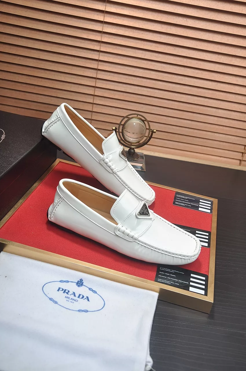 Prada Leather Shoes For Men Compact 5019