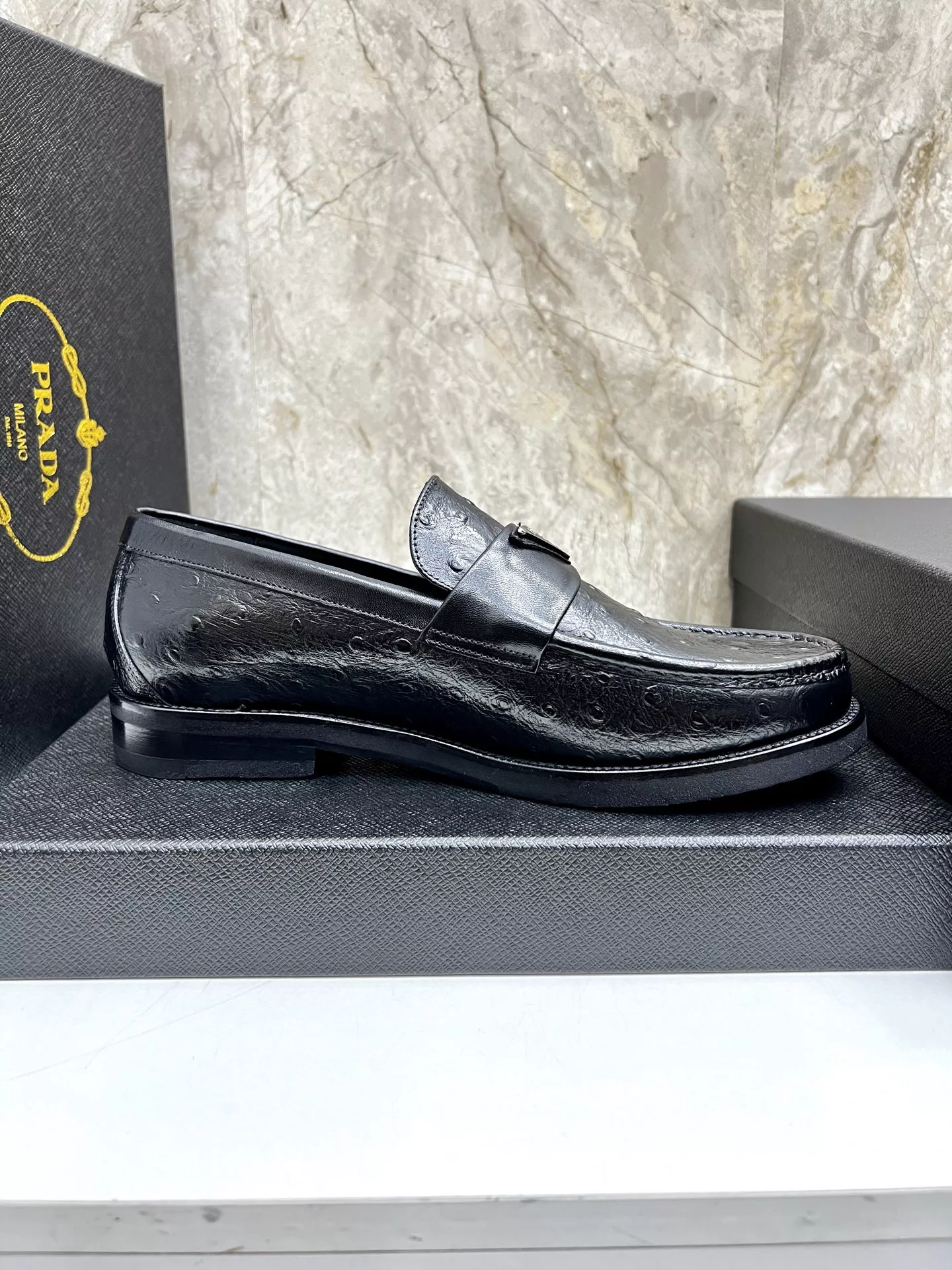 Prada Leather Shoes For Men Compact 7053