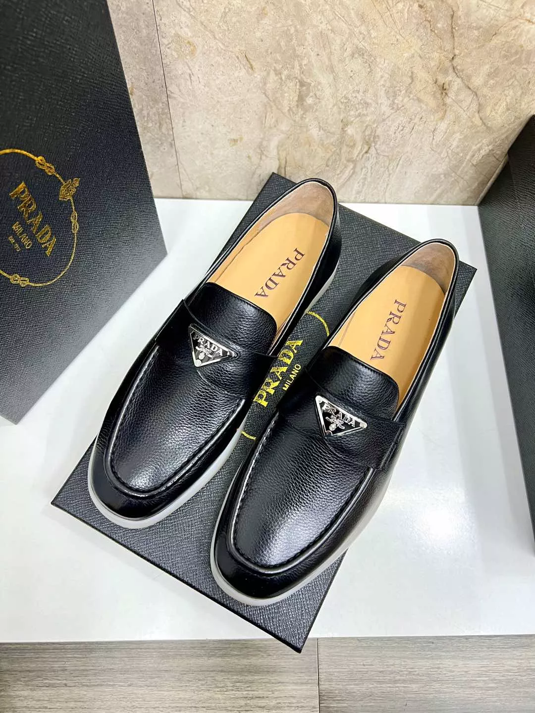 Prada Leather Shoes For Men Cozy 6126