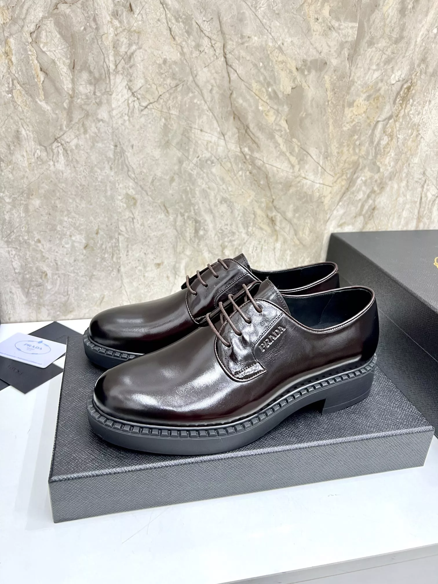 Prada Leather Shoes For Men Durable 8608