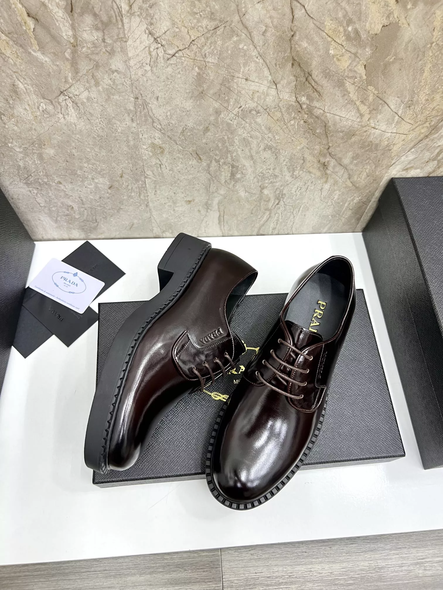 Prada Leather Shoes For Men Durable 8608