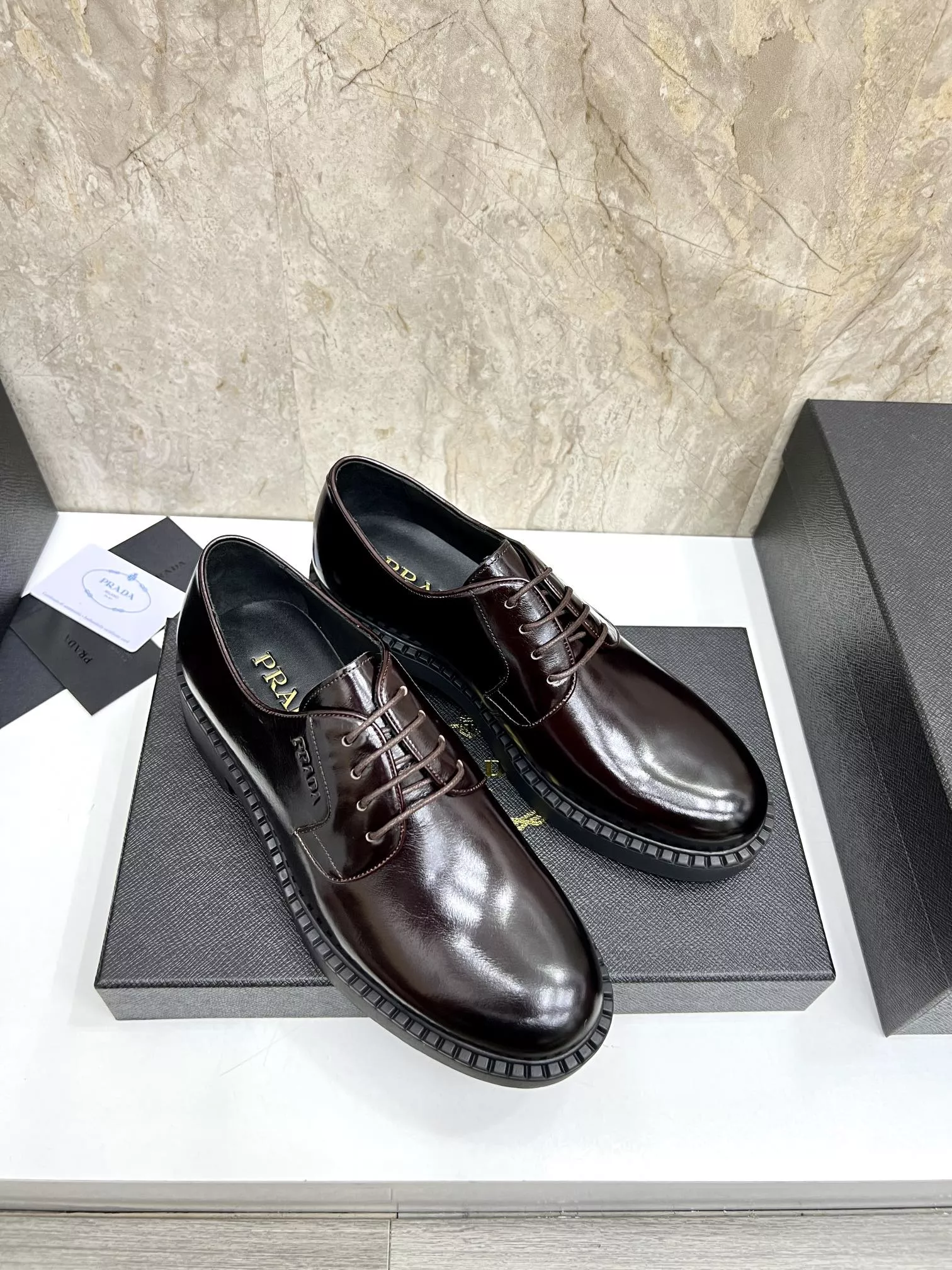 Prada Leather Shoes For Men Durable 8608