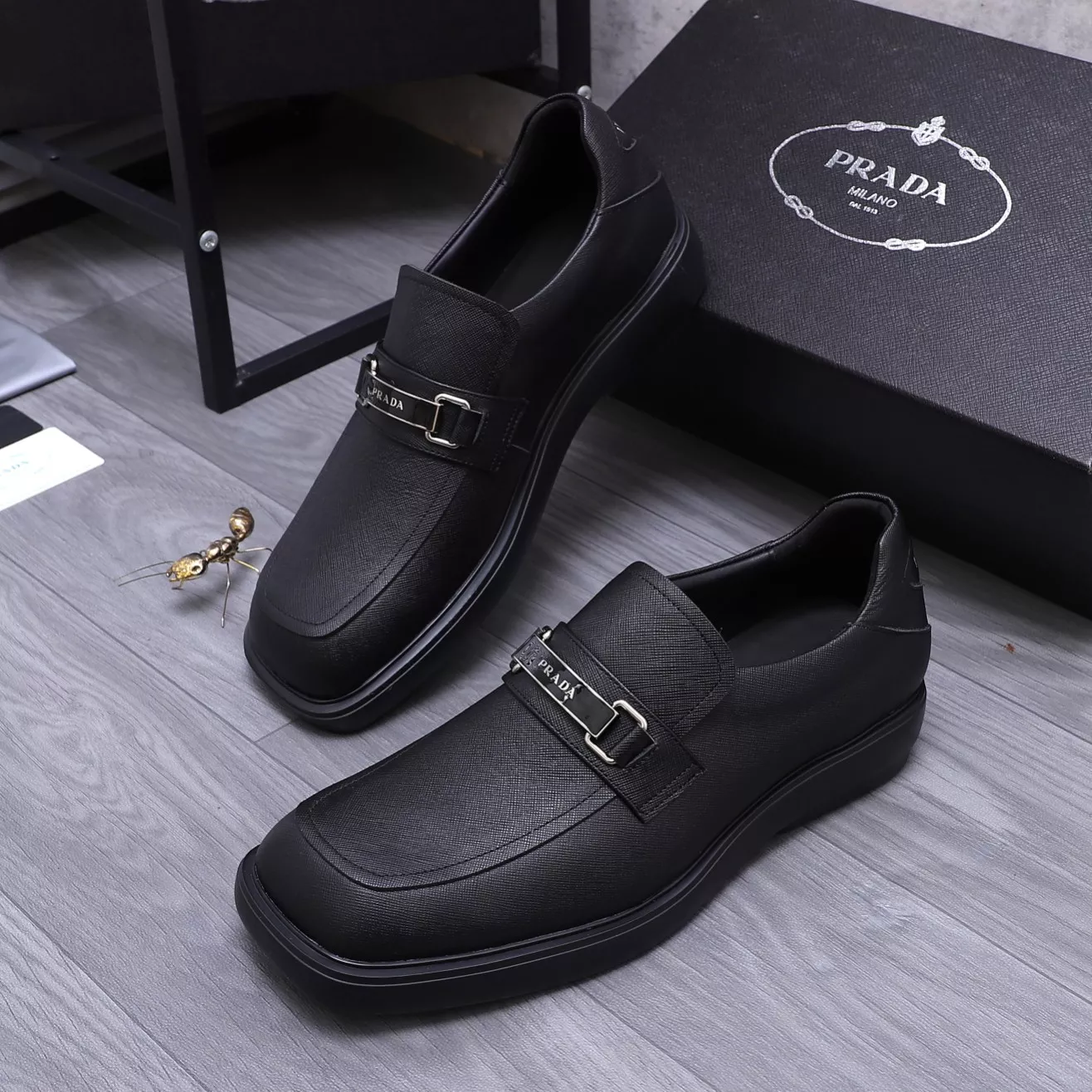 Prada Leather Shoes For Men EasyMatch 7392