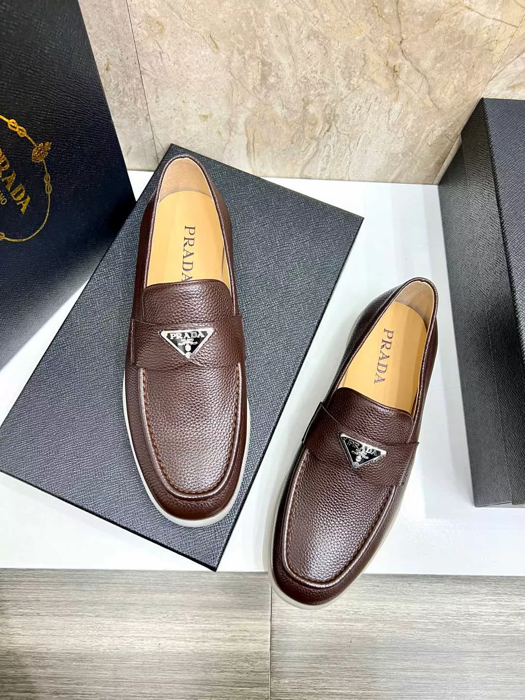 Prada Leather Shoes For Men Elegant 3291