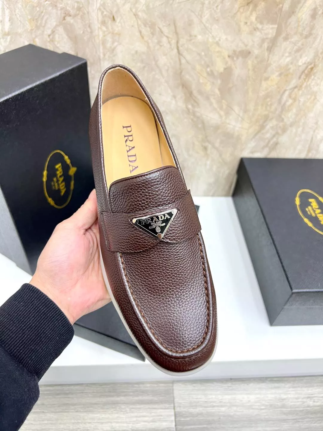 Prada Leather Shoes For Men Elegant 3291