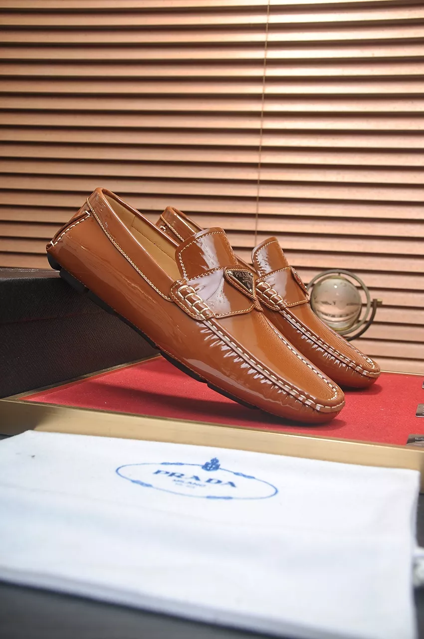 Prada Leather Shoes For Men Elegant 8482