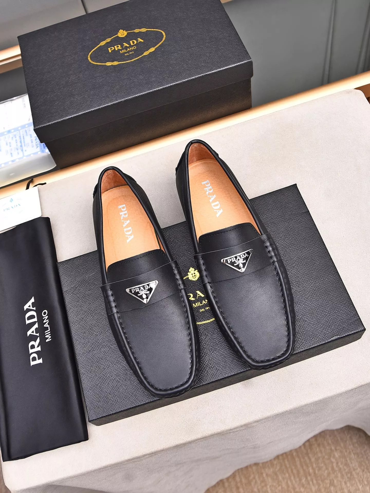 Prada Leather Shoes For Men Flexible 2860