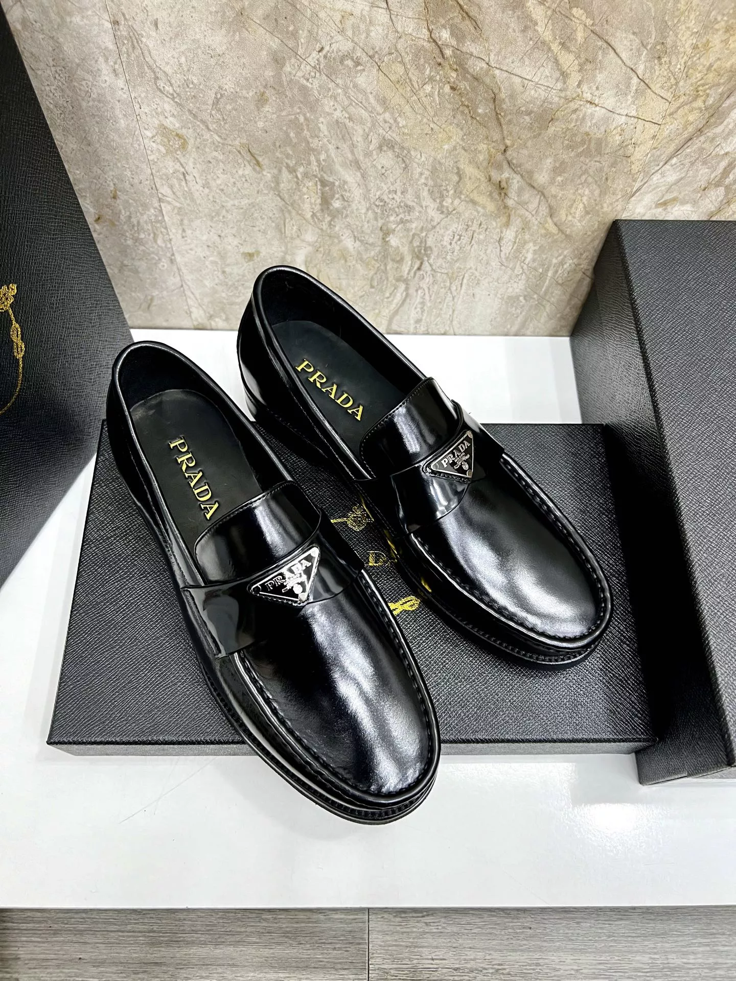Prada Leather Shoes For Men Functional 6884