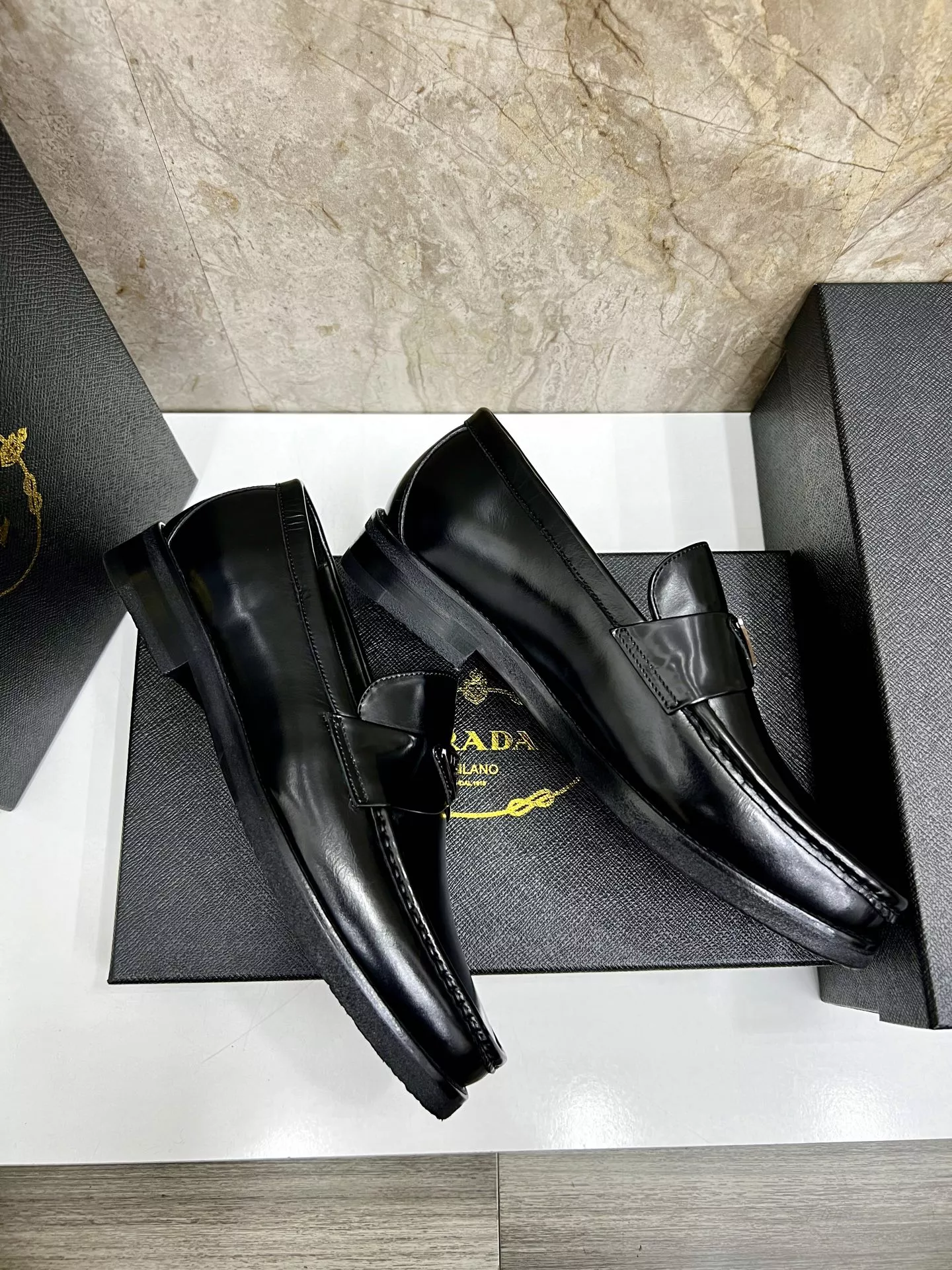 Prada Leather Shoes For Men Functional 6884