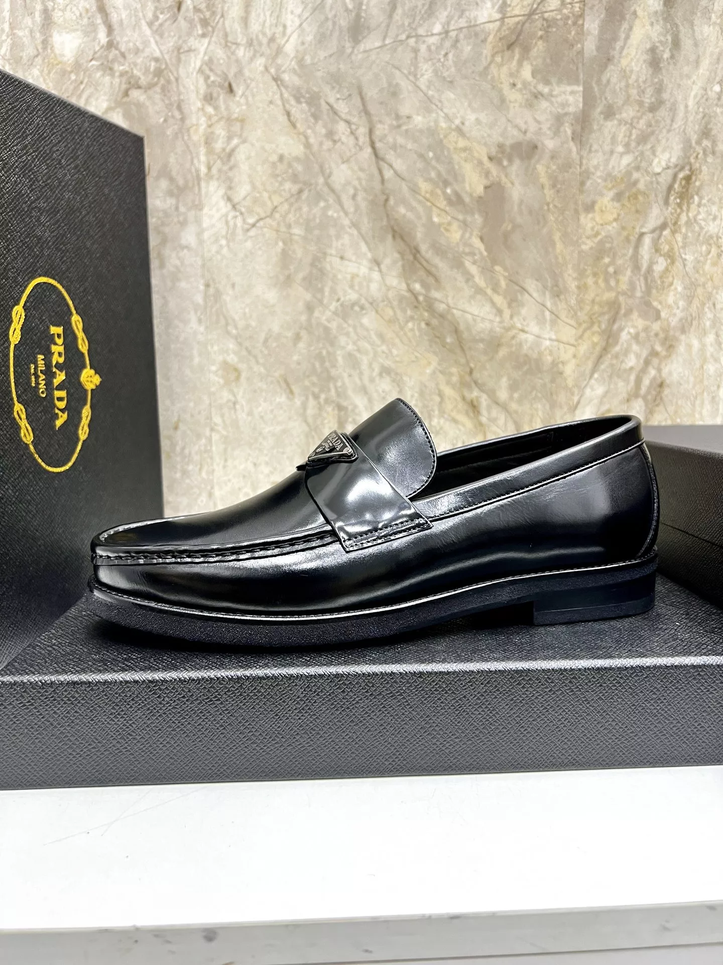 Prada Leather Shoes For Men Functional 6884